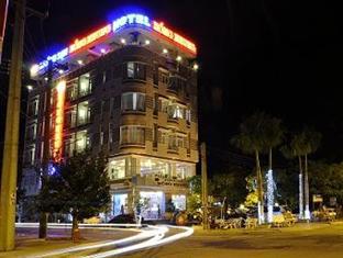 Hong Nhung Hotel Rach Gia Exterior photo